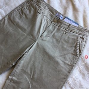 {LIZ CLAIBORNE} Classic Capri Twill Dress Pant